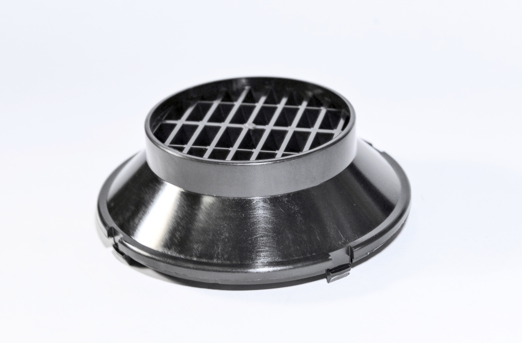 Air outlet grille for casing